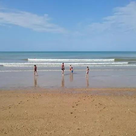 Apartamento A 150m De La Grande De *