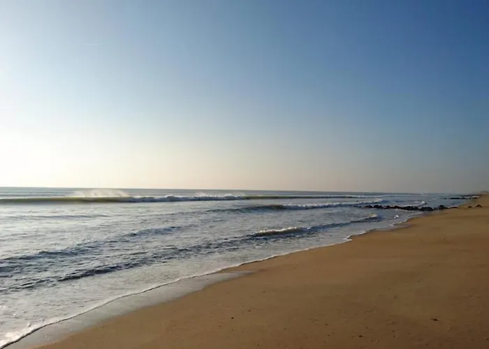 A 150m De La Grande De