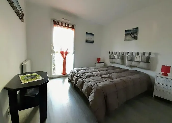 A 150m De La Grande De